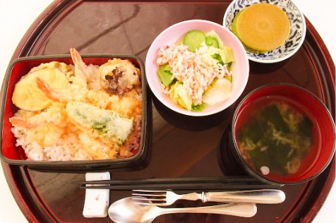 写真：昼食